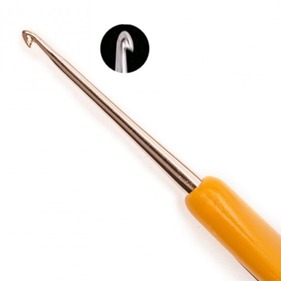 Clover Soft Touch Ergonomic Steel Crochet Hook
