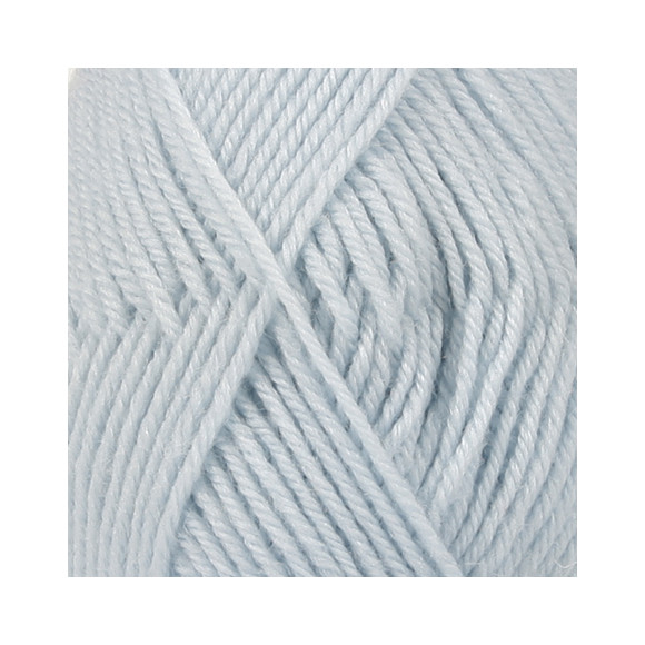 DROPS Karisma Uni Colour 68 azul cielo claro